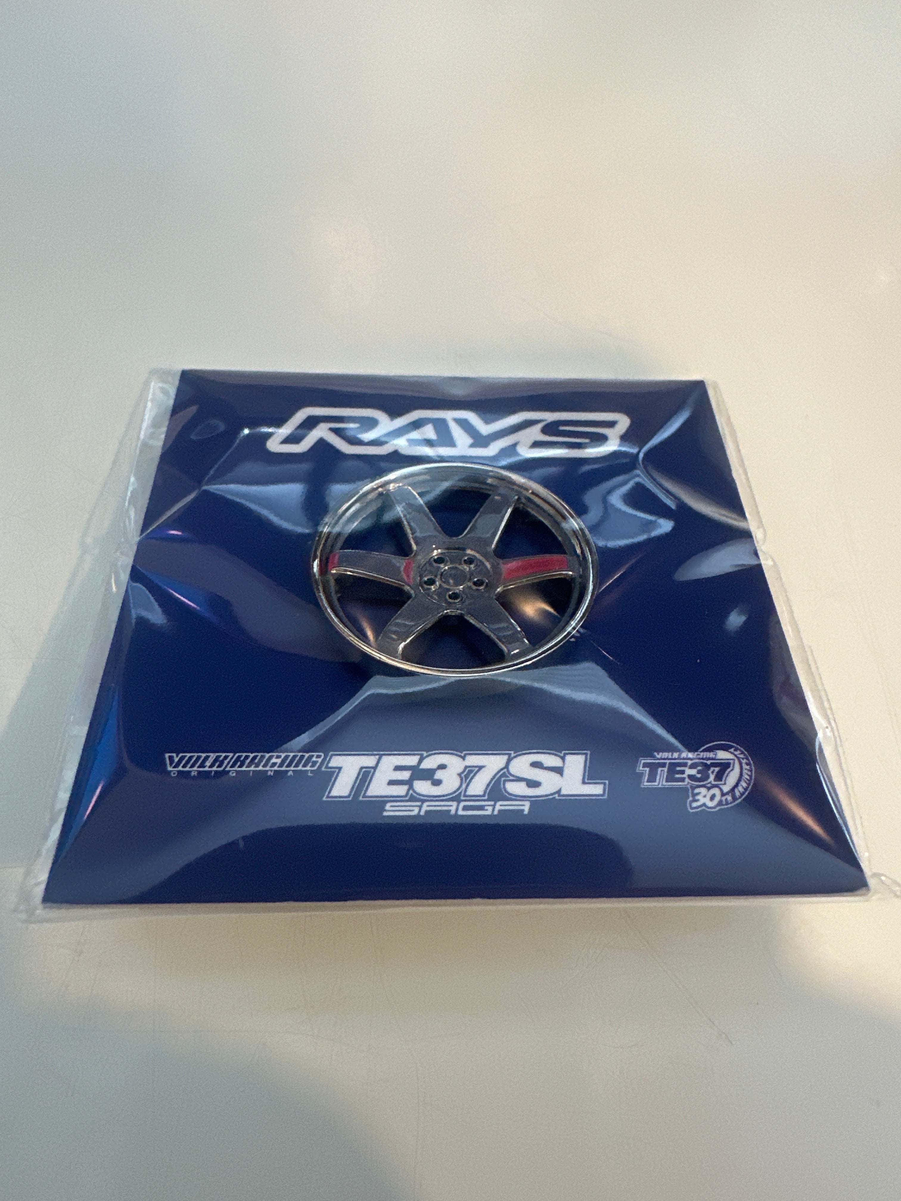 RAYS x LEEN TE37 SL PIN BADGE PG | 7499LEEN3730P – KamiSpeed.com