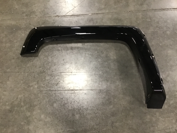 Bushwacker 16-18 Chevy Silverado 1500 Fleetside Pocket Style Flares 4pc 78.8/97.8in Bed - Black | 40957-34 Scratch & Dent