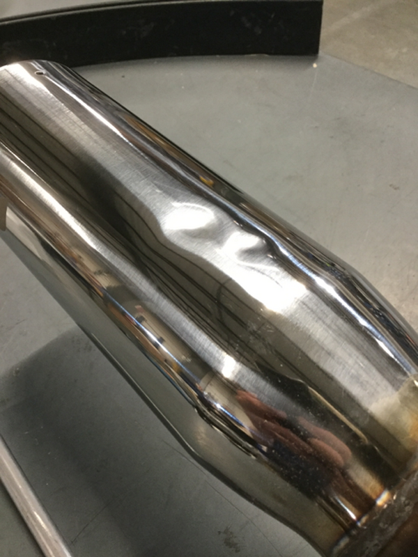 MagnaFlow Sys C/B 07-08 Jeep Grand Cherokee | 16834 Scratch & Dent