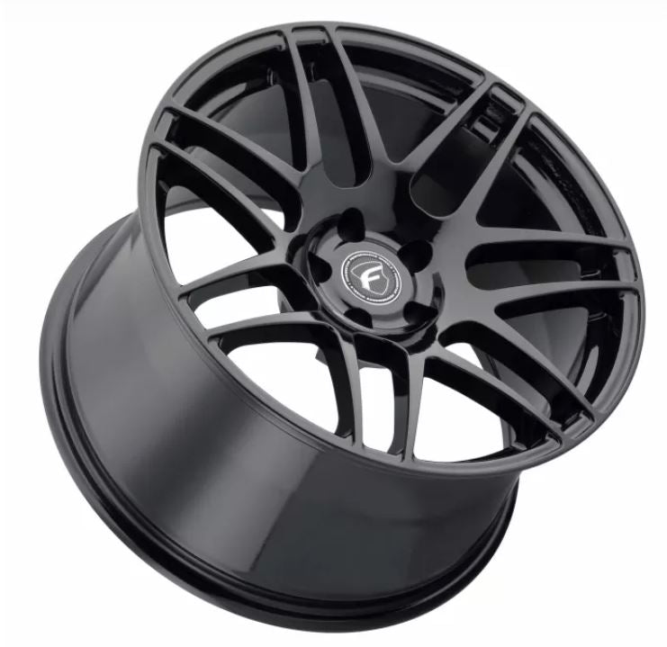 Forgestar F14 18x8.5 | 5x114.3 | +35/6.1" Gloss Black