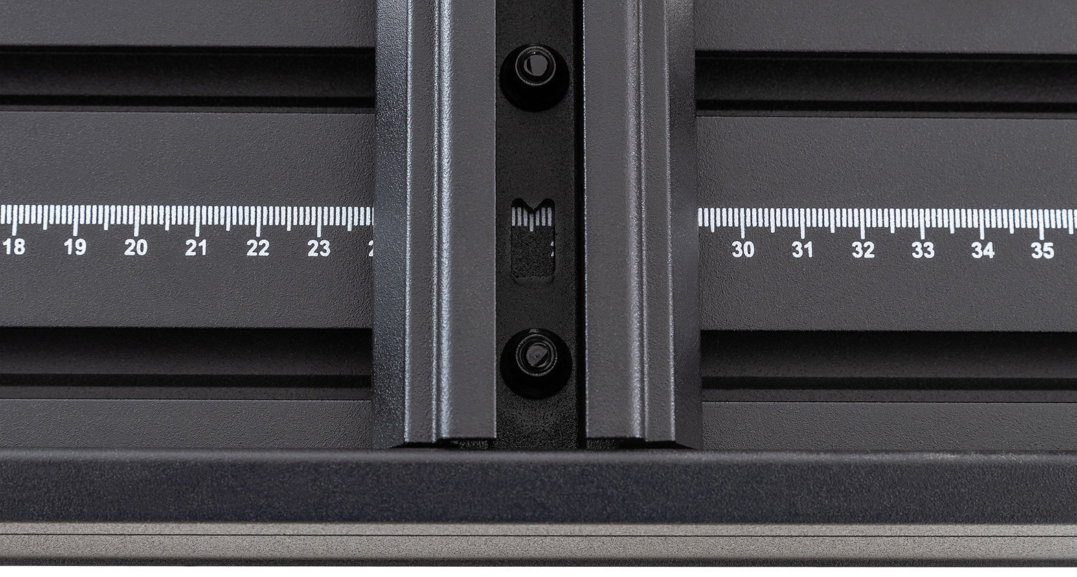 Rhino-Rack 17-20 Nissan Armada 4 Door SUV Pioneer Platform (84in x 56in) w/Backbone (JC-00421)