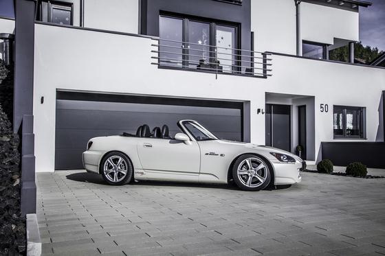 ST XA Adjustable Coilovers Honda S2000 (18250005)