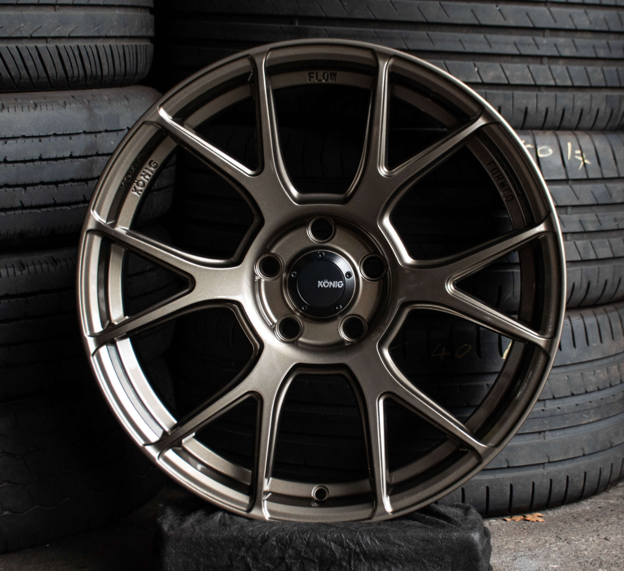 Konig Ampliform 18x9.5A 5x114.3 ET35 Bronce Brillo