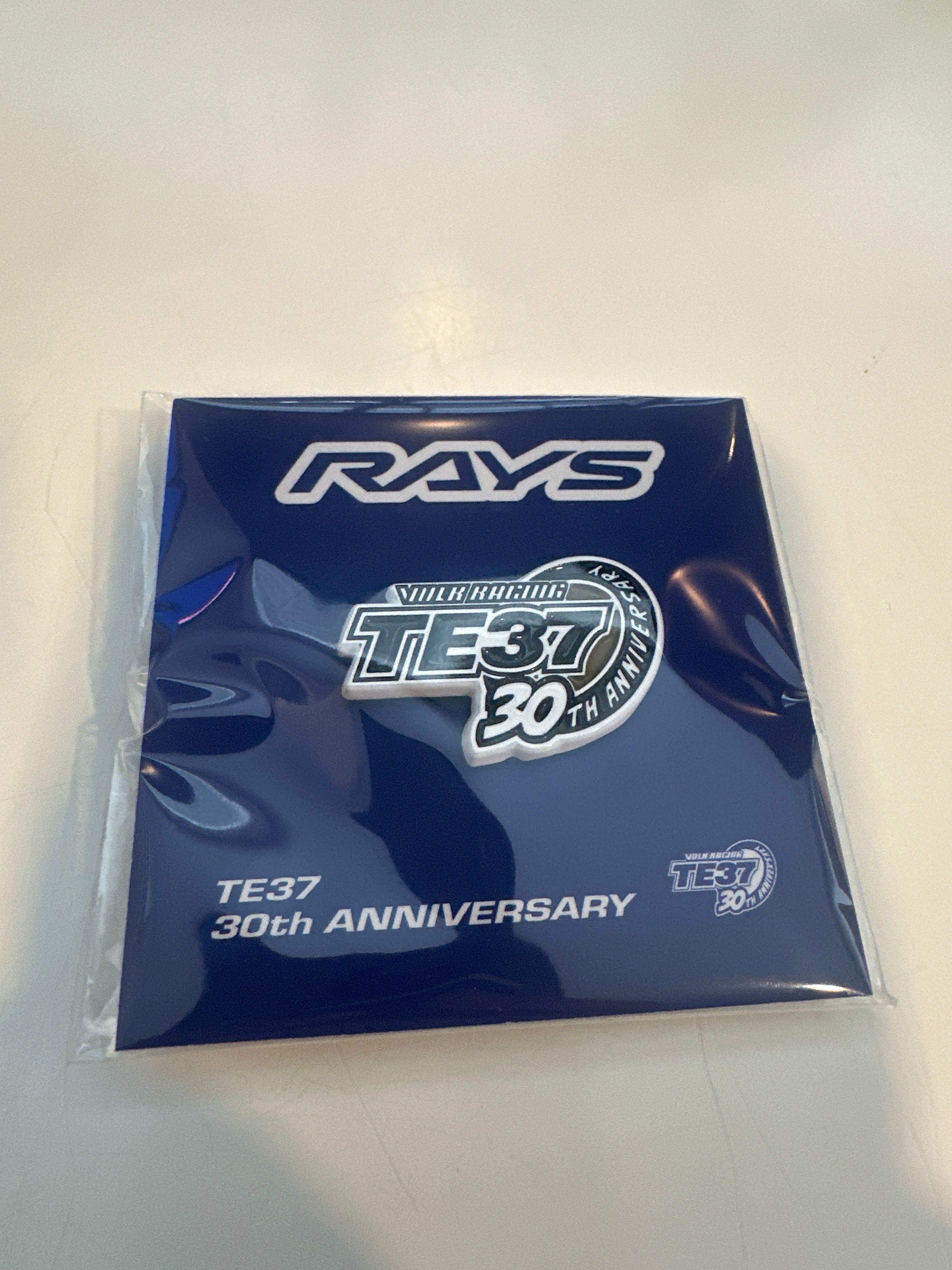 RAYS x LEEN TE37 30TH LOGO PIN BADGE RFC | 7499TE3730LOG