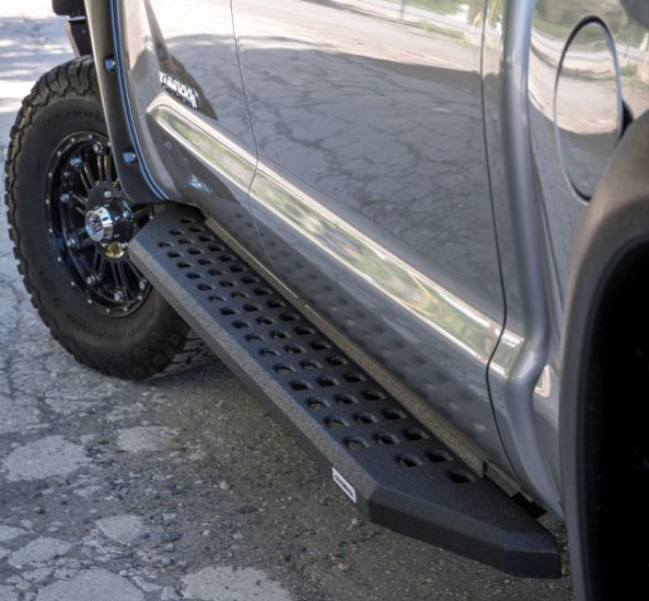 Go Rhino 2022 Toyota Tundra Crew Max 4dr RB20 Kit con estribo RB20 + soportes - Revestimiento de revestimiento de caja