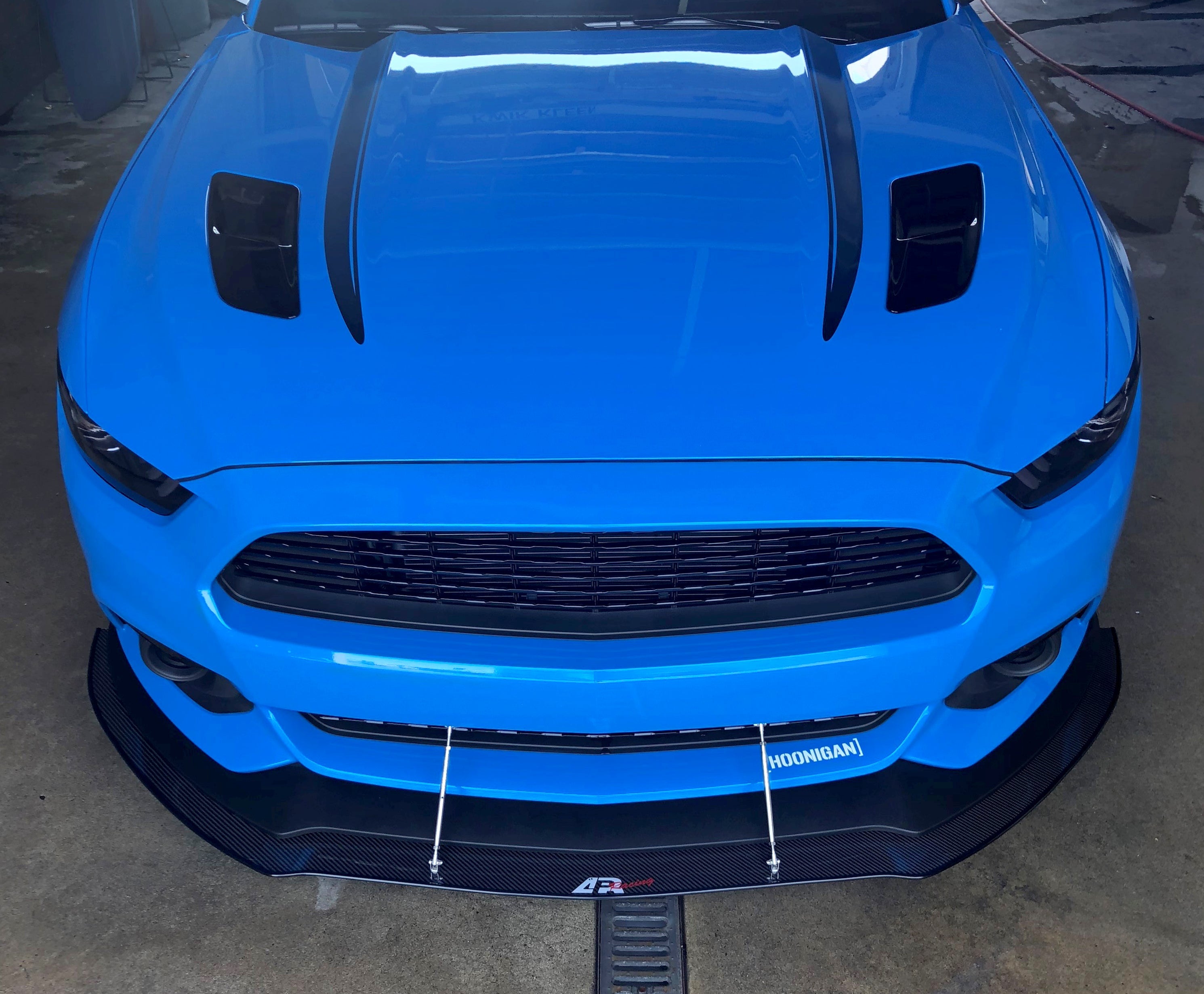 APR Peformance  Ford Mustang S550 Front Wind Splitter 2015-2017