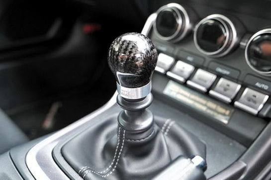 HKS CARBON SHIFT KNOB ZN6/ZN8 (51999-AT001)