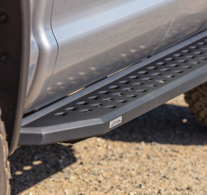 Go Rhino 2022 Toyota Tundra DC 4dr RB20 Kit de estribos para correr con estribos RB20 + soportes - Tex. Blk