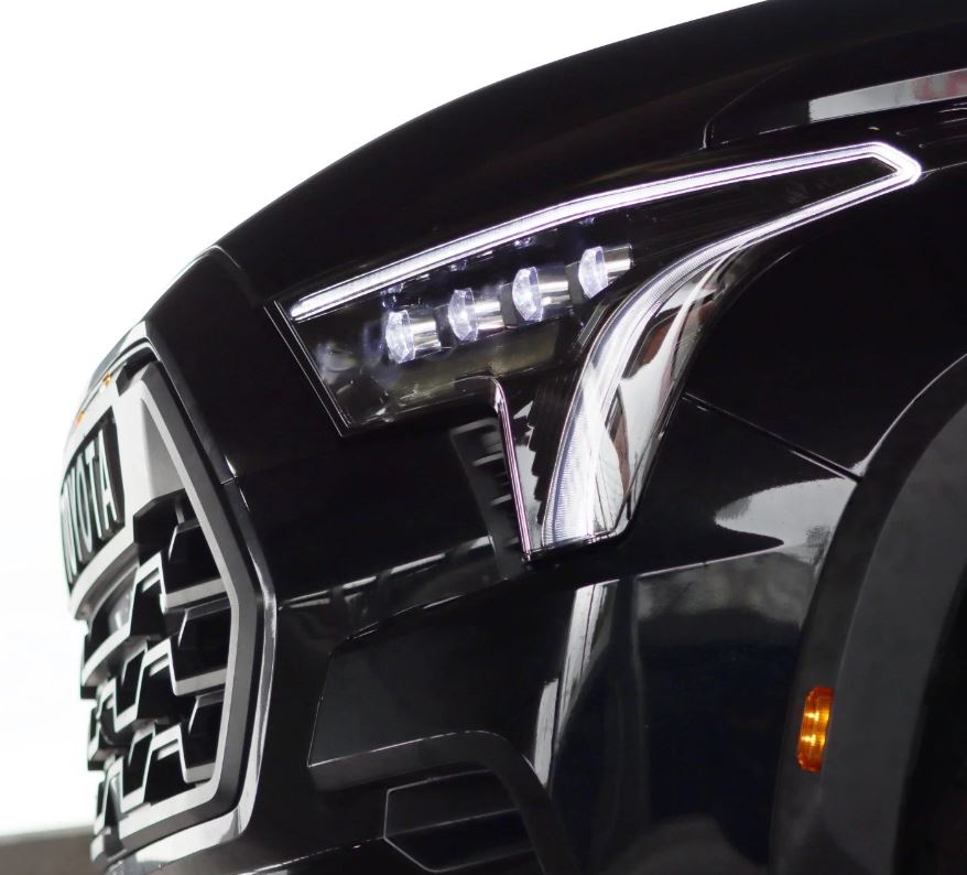 AlphaRex 22-23 Toyota Tundra Serie NOVA Proj. Faros Negros (Req. Convertidor 810029 O 810030)