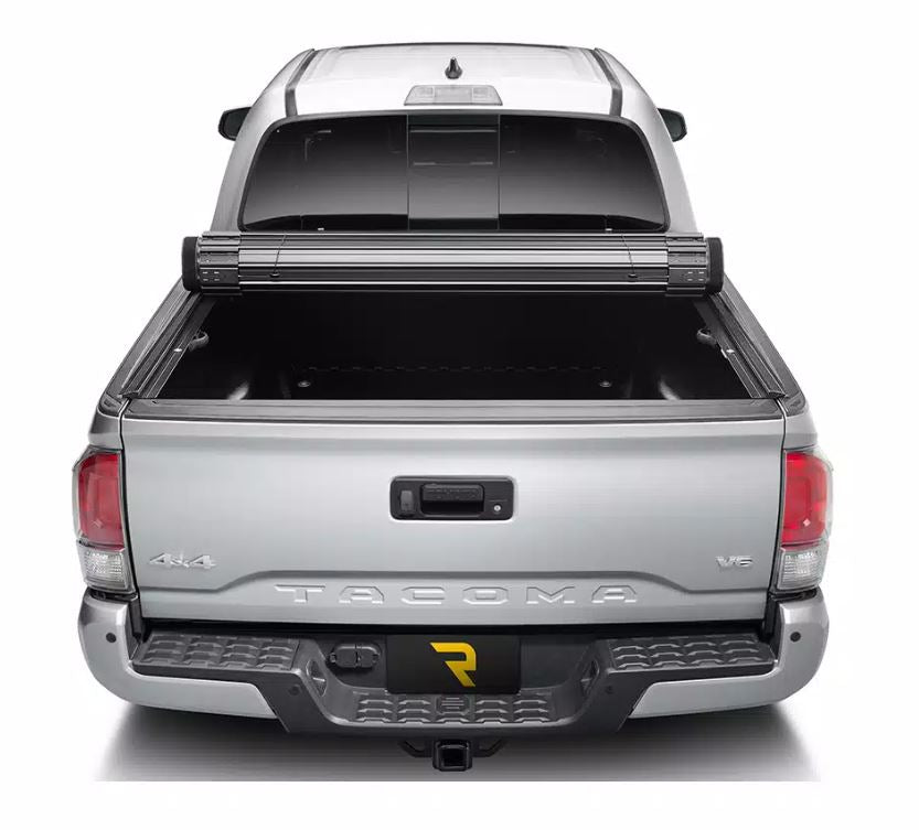 Truxedo 2022 Toyota Tundra Cubierta de caja Sentry CT de 5 pies 6 pulgadas (sin sistema de rieles de cubierta)