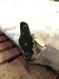 ARB Winchbar Nissan Pickup 91-97 | 3438050 Scratch & Dent