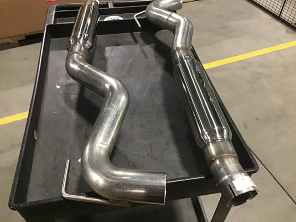 AWE 2024 Ford Mustang GT Fastback S650 RWD Touring Catback Exhaust w/ Dual Diamond Black Tips — Scratch & Dent