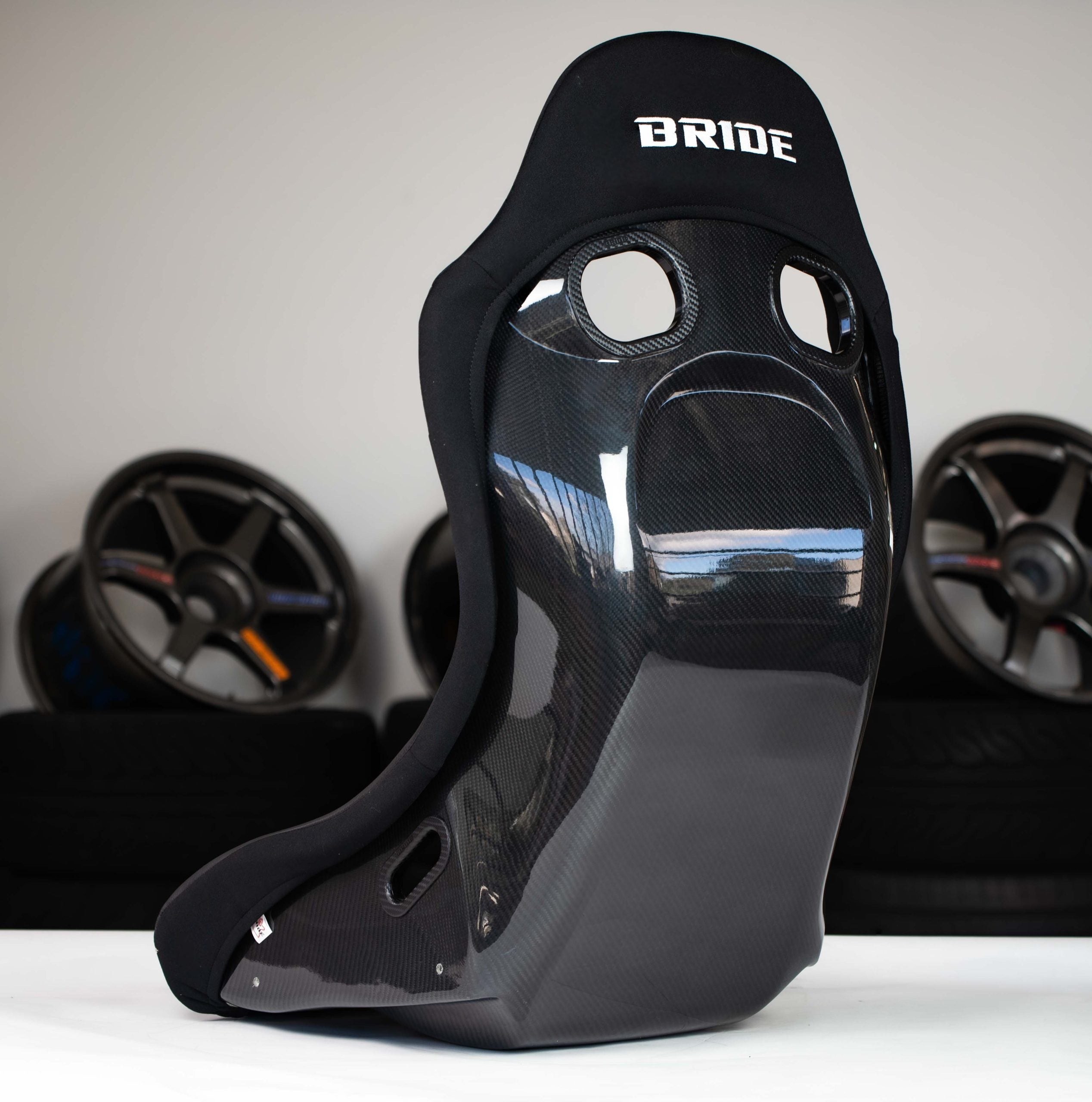 Bride Zieg IV Wide Super Aramid Carbon Bucket Seat in Red *FIA