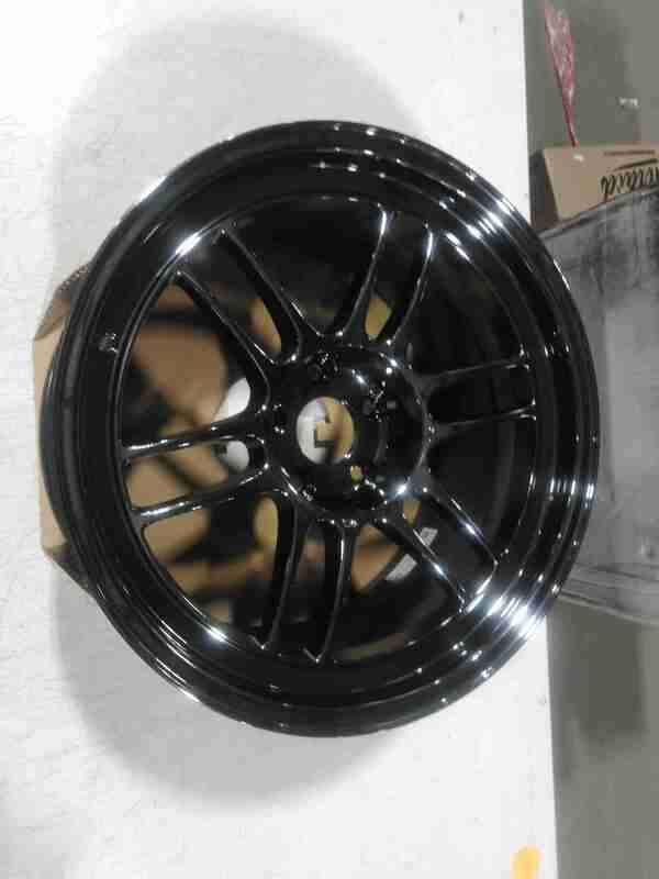 Enkei RPF1 18x9.5" 5x114.3 +15mm Offset SBC Wheel — Scratch & Dent