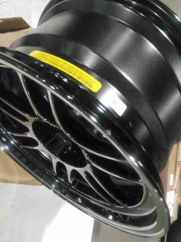Enkei RPF1 18x9.5" 5x114.3 +15mm Offset SBC Wheel — Scratch & Dent