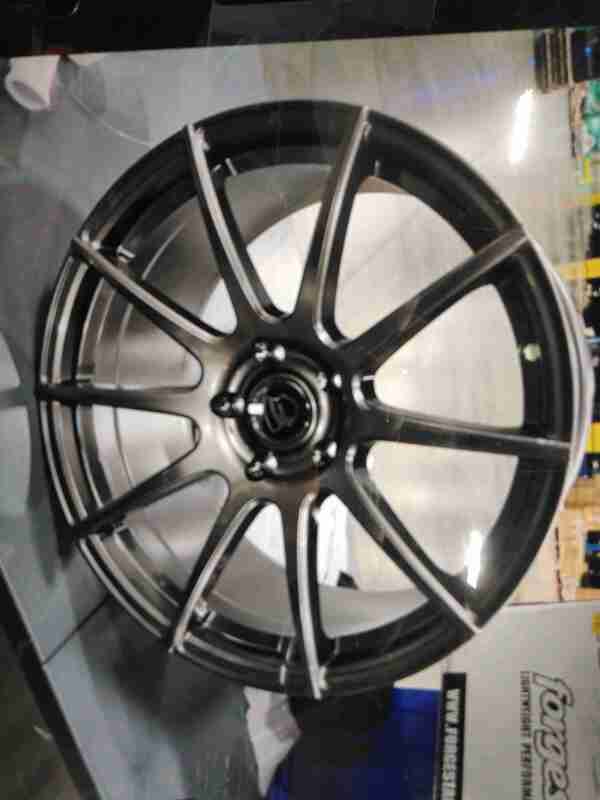 Forgestar F203 19X10 CF10 DC 5X120.65 ET30 BS6.7 Gloss ANT 70.4 (F20390062P30) — Scratch & Dent