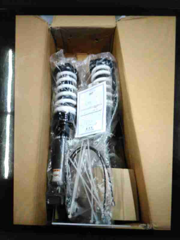 HKS 14-24 INFINITI Q50 HIPERMAX S RV37 400R | 80300-AN017 — Incomplete: Half assembly rear coilovers only