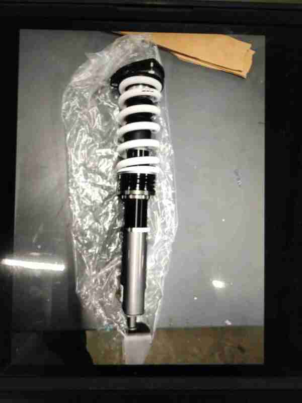HKS 14-24 INFINITI Q50 HIPERMAX S RV37 400R | 80300-AN017 — Incomplete: Half assembly only rear coilovers (Unit 2)