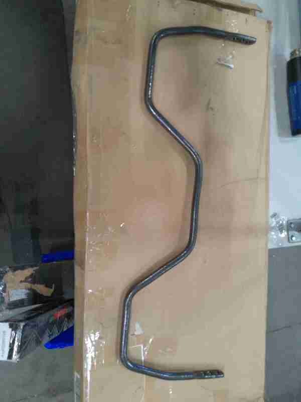 Hellwig 16-24 Toyota Tacoma 2/4WD w/ 0-2in Lift Solid Heat Treated Chromoly 3/4in Rear Sway Bar — Incomplete: Missing hardware