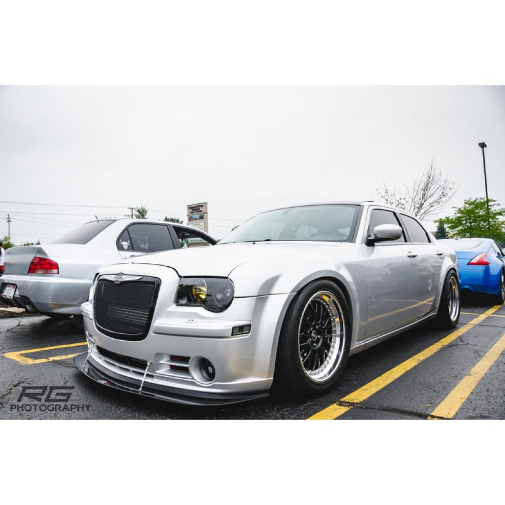 APR Peformance  Chrysler 300C SRT8 Front Wind Splitter 2004-2010