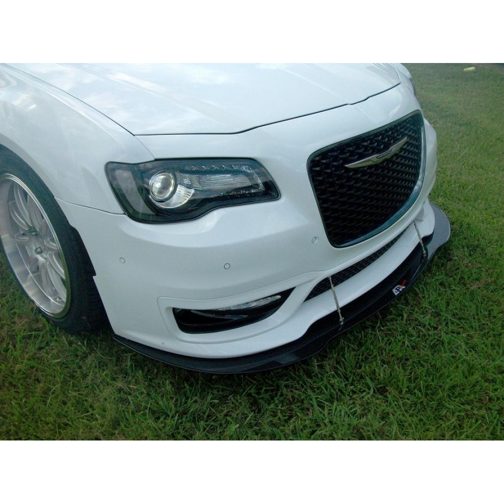 APR Peformance  Chrysler 300C S/SRT8 Front Wind Splitter 2017-2023