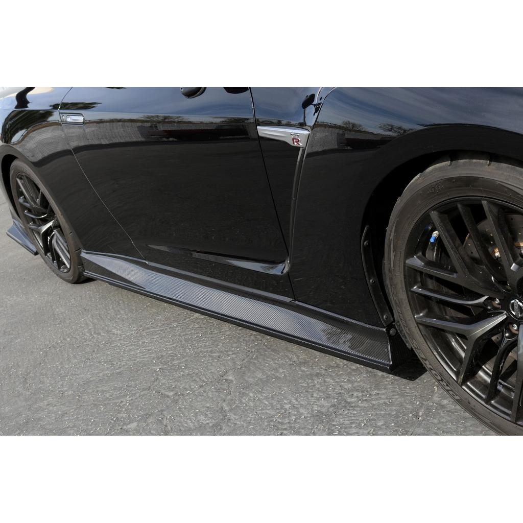 APR Peformance  Nissan GTR R35 Side Rocker Extensions/ Side Skirt 2017-2022