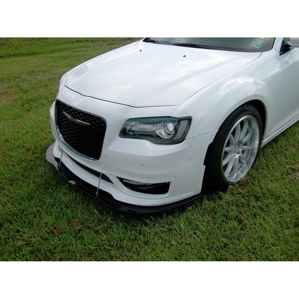 APR Peformance  Chrysler 300C S/SRT8 Front Wind Splitter 2017-2023