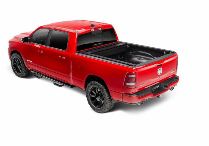 Retrax 2022+ Toyota Tundra CrewMax 5.5ft Bed w/ Deck Rail System PowertraxPRO XR