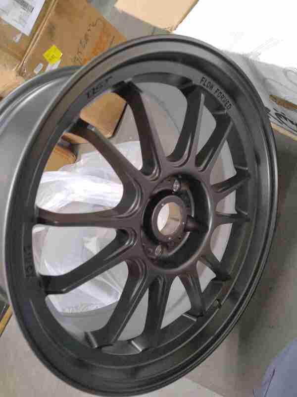 Konig Hypergram 18x8.5 5x108 ET43 Matte Grey — Scratch & Dent
