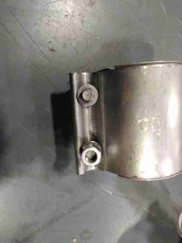 Vibrant TC Series Heavy Duty SS Exhaust Sleeve Butt Joint Clamp for 2.75in O.D.… — Incomplete: Missing the other Nut to hold the clamp…