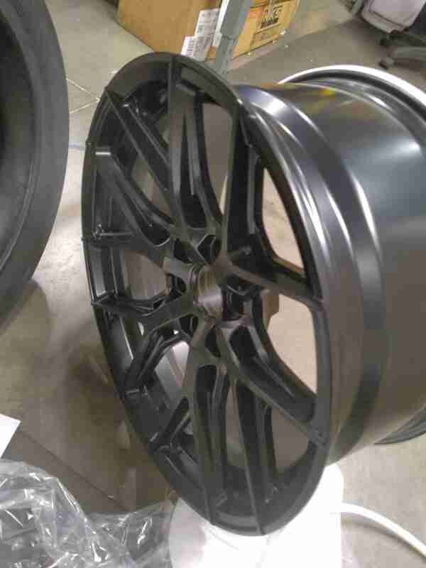 Vossen HF6-4 20x9.5 / 6x135 / ET15 / Deep Face / 87.1 - Satin Black (HF64-0F02) — Scratch & Dent