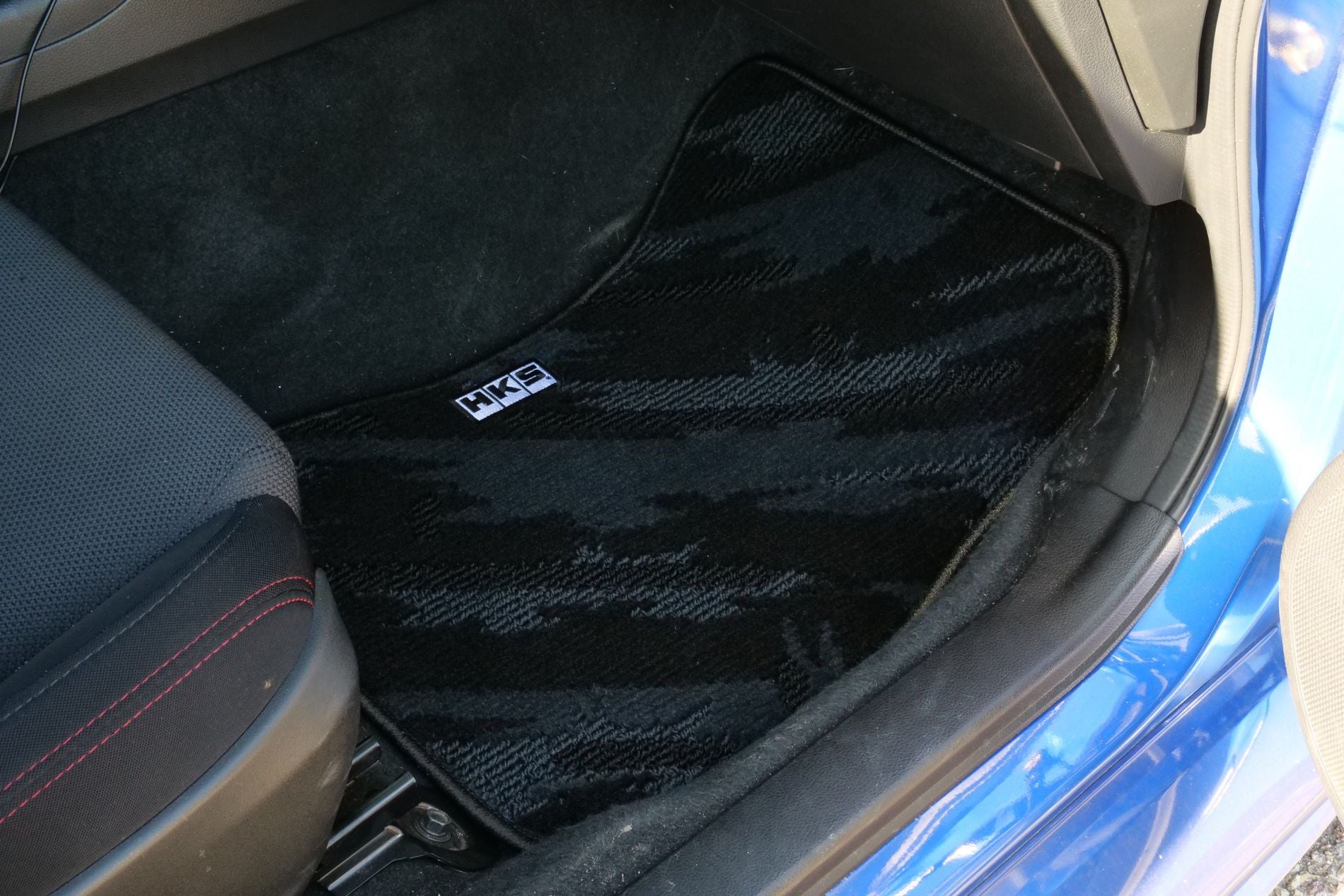 HKS FLOOR MATS VA FULL SET OCT LHD (53001-AF008)