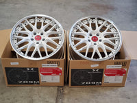 MAVERICK 709M 18x9.5" +39 H-DISK 5x114.3 REVERSE WHITE CLASSICAL ANODIZED POLISH Wheels (Set Of Four)