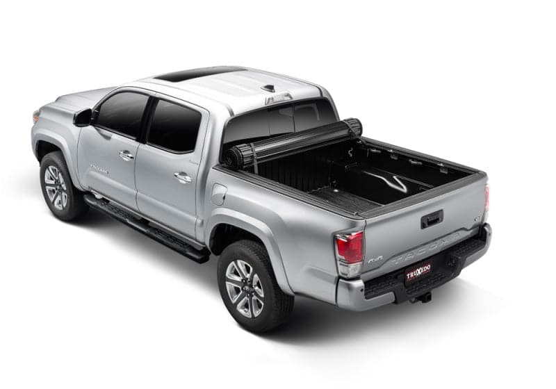 Truxedo 2022 Toyota Tundra con sistema de rieles de cubierta Sentry CT Cubierta de caja