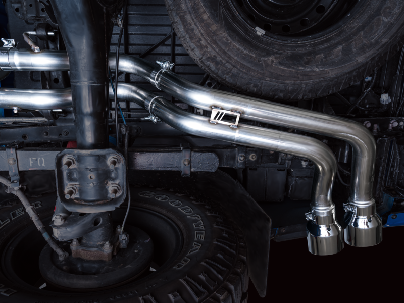 AWE 16-23 Toyota Tacoma 0FG Catback Exhaust w/ BashGuard - Dual Chrome Silver Tips